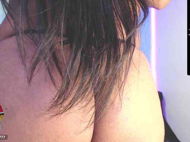 striptease chat room Annyee