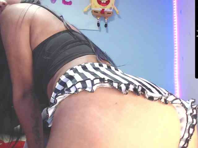Annyee's webcam live show