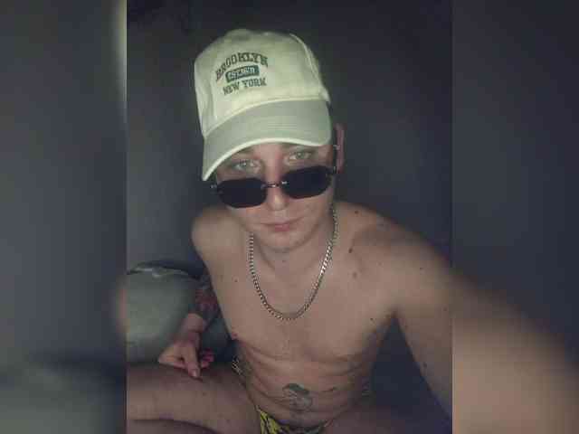 Bandit-1703 Live Webcam on BongaCams