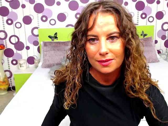 PetiteAlyssa webcam