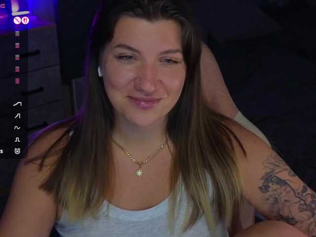BloomBambi's BongaCams show and profile