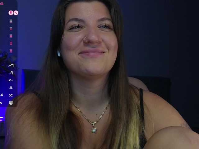 BloomBambi's BongaCams show and profile