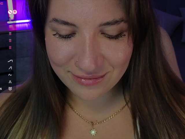 BloomBambi's BongaCams show and profile