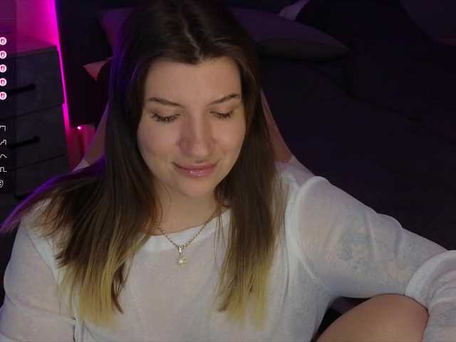 BloomBambi's BongaCams show and profile