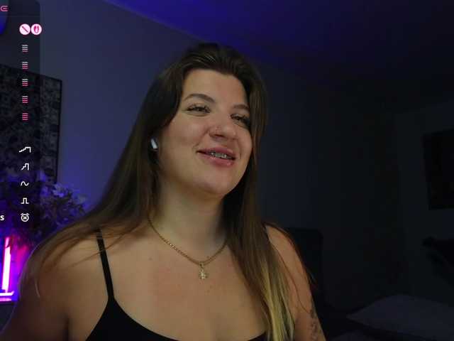 BloomBambi's BongaCams show and profile