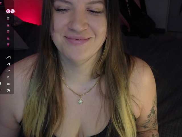 BloomBambi's BongaCams show and profile