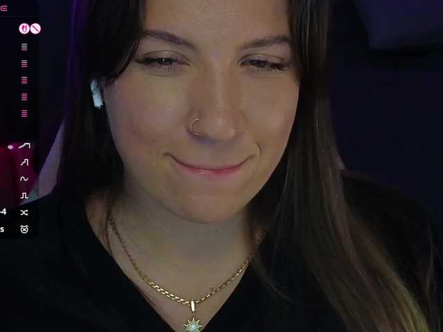 BloomBambi's BongaCams show and profile