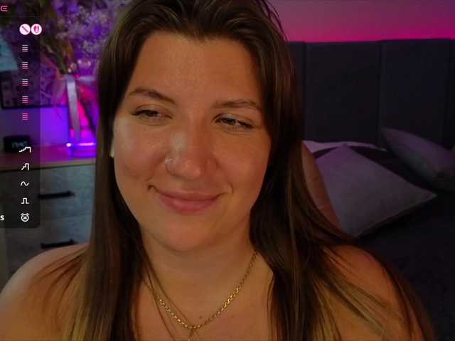 BloomBambi's BongaCams show and profile