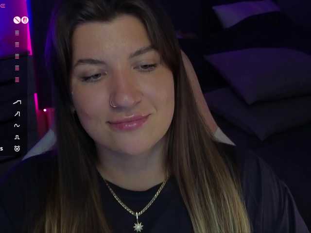 BloomBambi's BongaCams show and profile