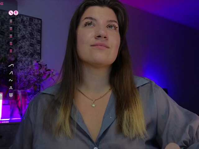 BloomBambi's BongaCams show and profile