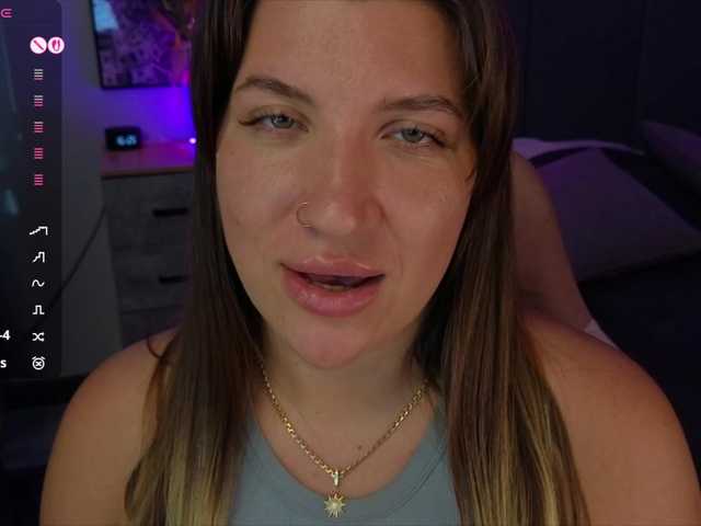 BloomBambi's BongaCams show and profile