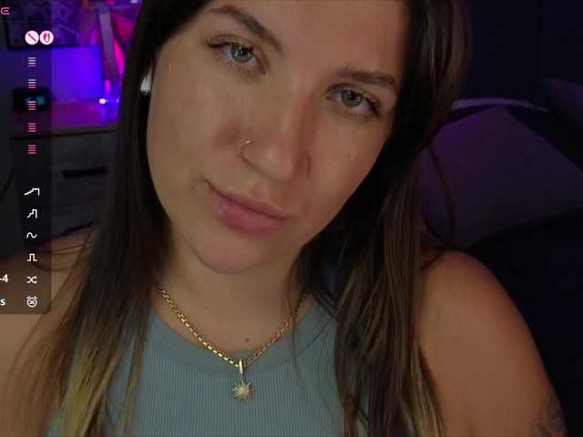 BloomBambi's BongaCams show and profile