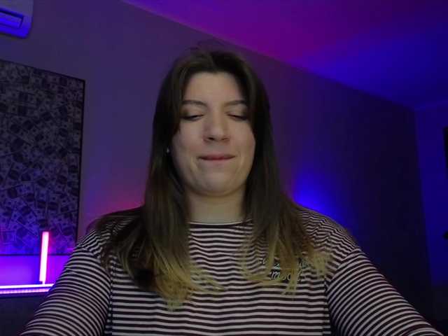 BloomBambi's BongaCams show and profile