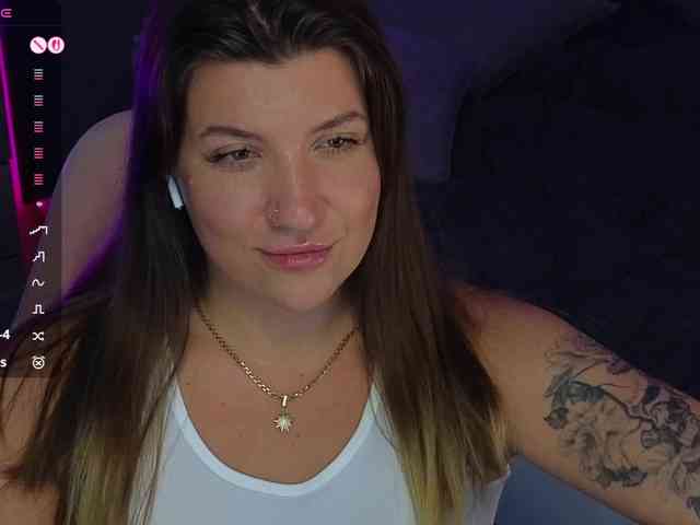 BloomBambi Live Webcam on BongaCams