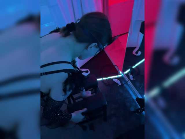 XaSeen's BongaCams show and profile