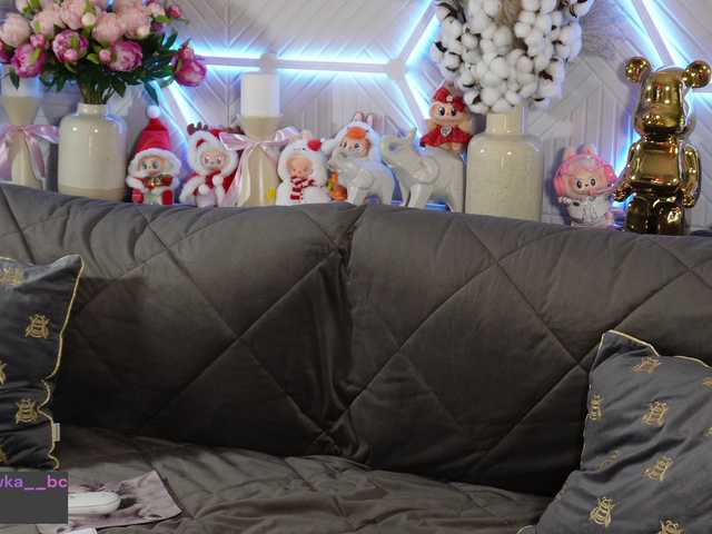 blondinochkaa's BongaCams show and profile