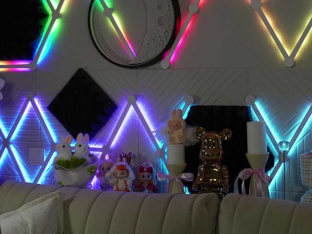 blondinochkaa's BongaCams show and profile