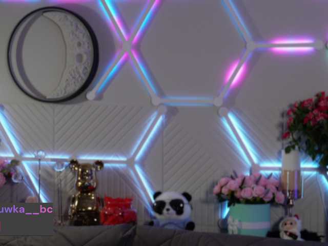 blondinochkaa's BongaCams show and profile