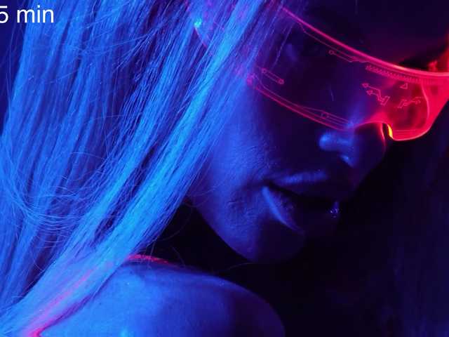 blondinochkaa's BongaCams show and profile