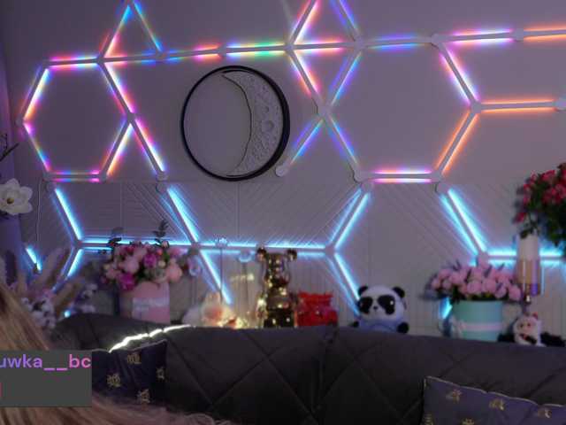 blondinochkaa from BongaCams is Freechat