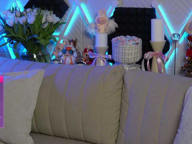 blondinochkaa's BongaCams show and profile