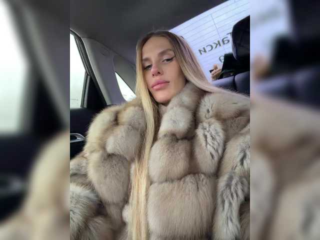 blondinochkaa's BongaCams show and profile