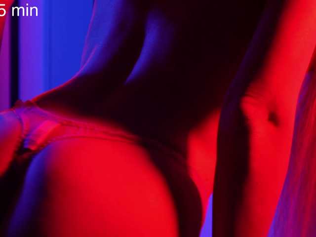 blondinochkaa's BongaCams show and profile