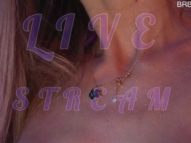 blondinochkaa's BongaCams show and profile