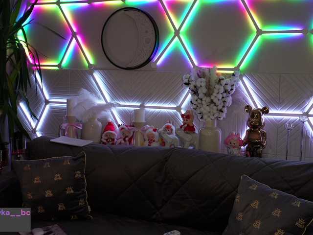 blondinochkaa's BongaCams show and profile