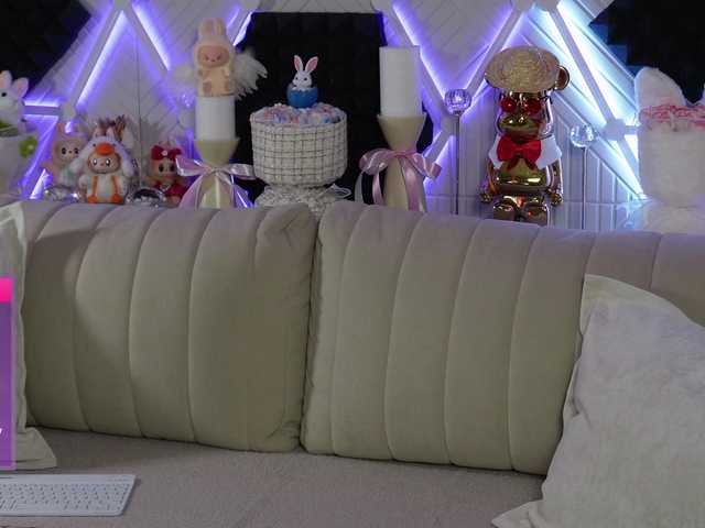 blondinochkaa's BongaCams show and profile