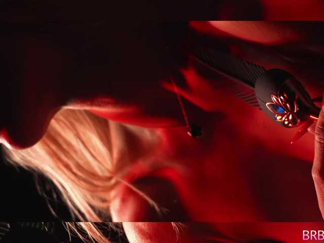 blondinochkaa's BongaCams show and profile