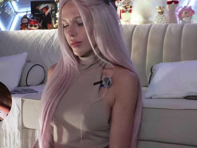 blondinochkaa's BongaCams show and profile