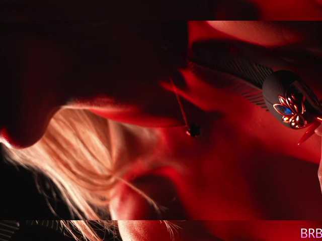 blondinochkaa's BongaCams show and profile