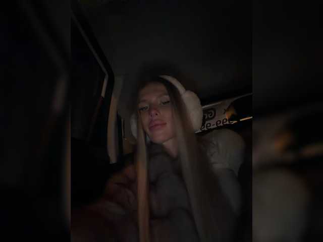 blondinochkaa's BongaCams show and profile