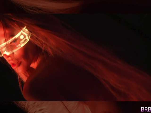 blondinochkaa's BongaCams show and profile