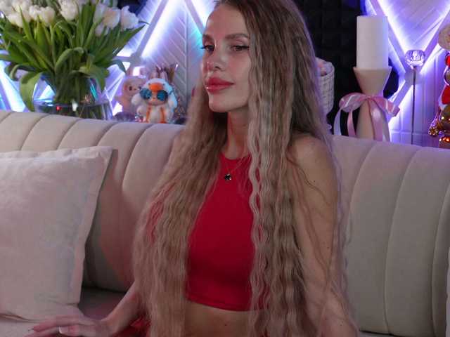blondinochkaa's BongaCams show and profile