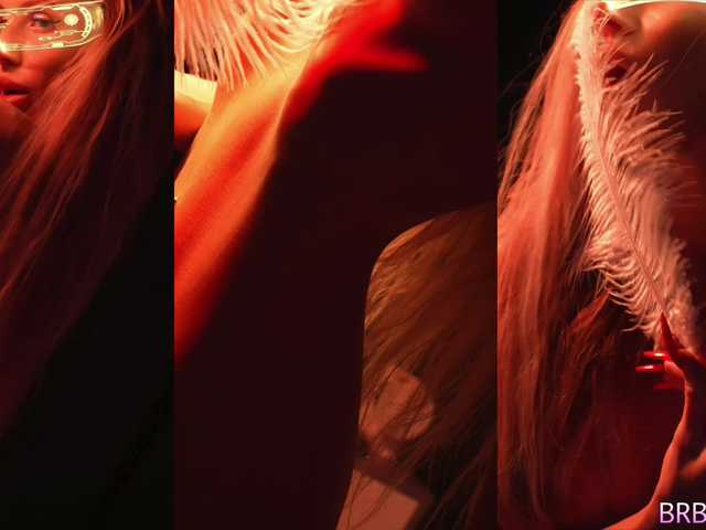 blondinochkaa's BongaCams show and profile