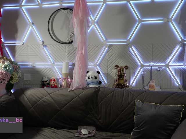 blondinochkaa's BongaCams show and profile