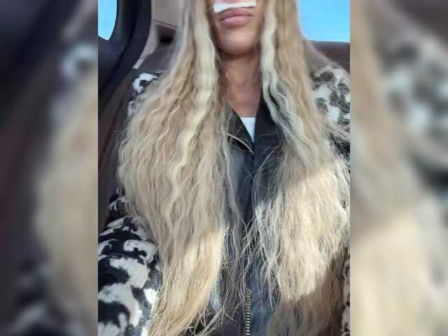 blondinochkaa's BongaCams show and profile