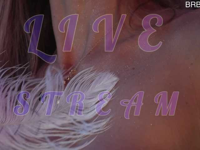 blondinochkaa's BongaCams show and profile