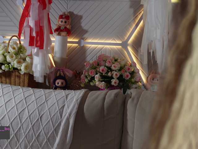 blondinochkaa's BongaCams show and profile