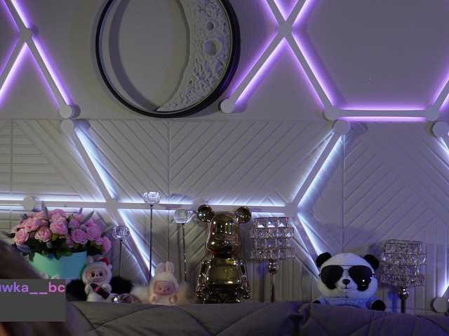 blondinochkaa's BongaCams show and profile