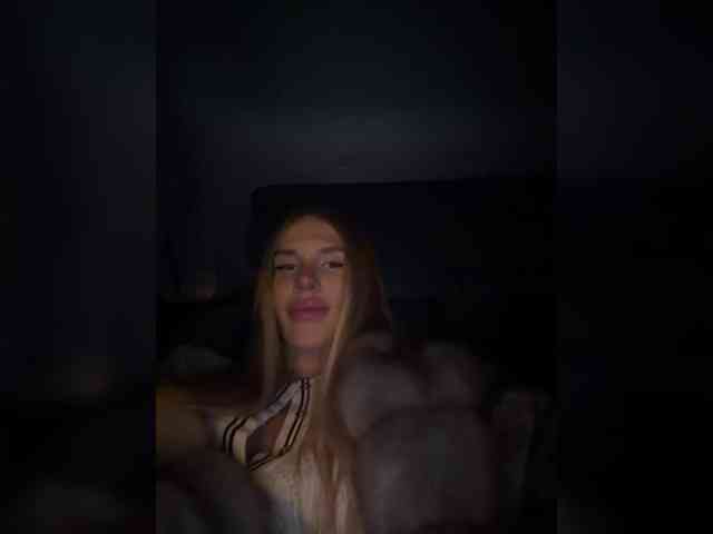 blondinochkaa blondinochkaa