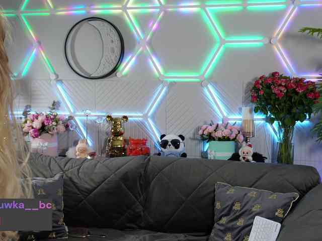 blondinochkaa Live Webcam on BongaCams