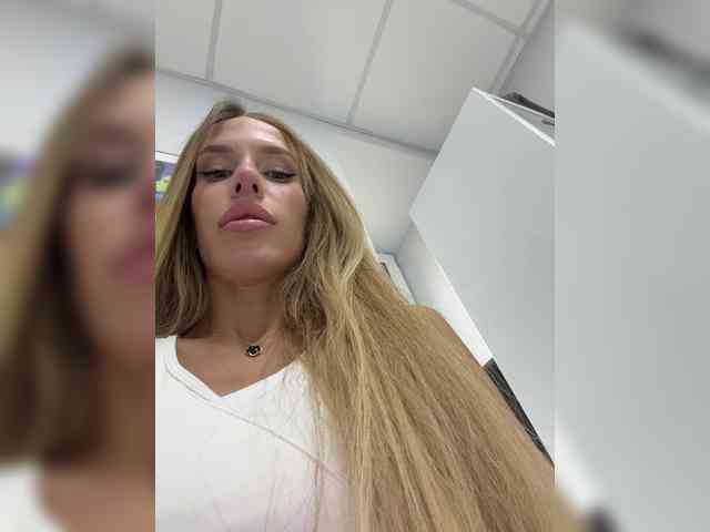 blondinochkaa blondinochkaa