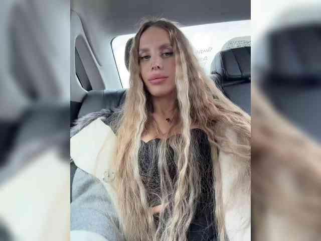 blondinochkaa Live Webcam on BongaCams