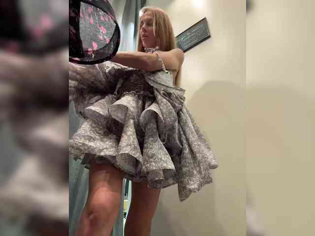 blondinochkaa Live Webcam on BongaCams