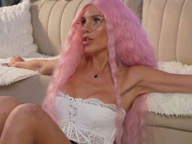 blondinochkaa Live Webcam on BongaCams