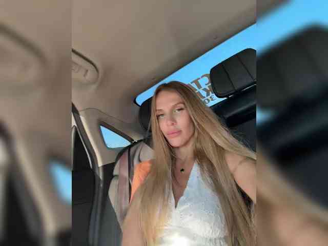 online webcam sex Blondinochkaa