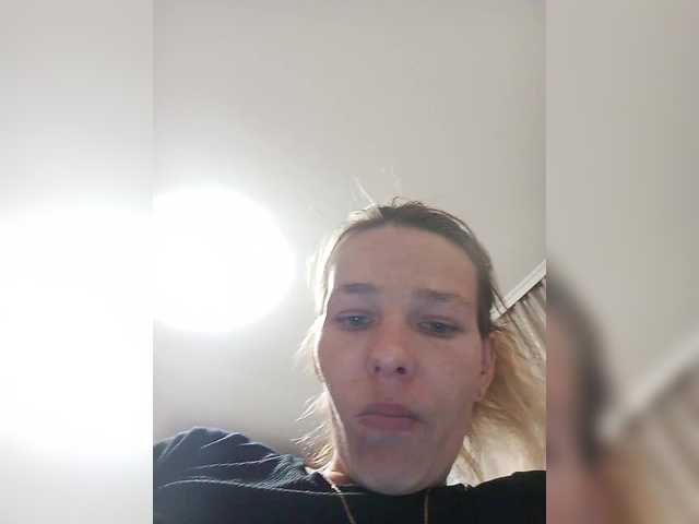 Anasstasiz's BongaCams show and profile